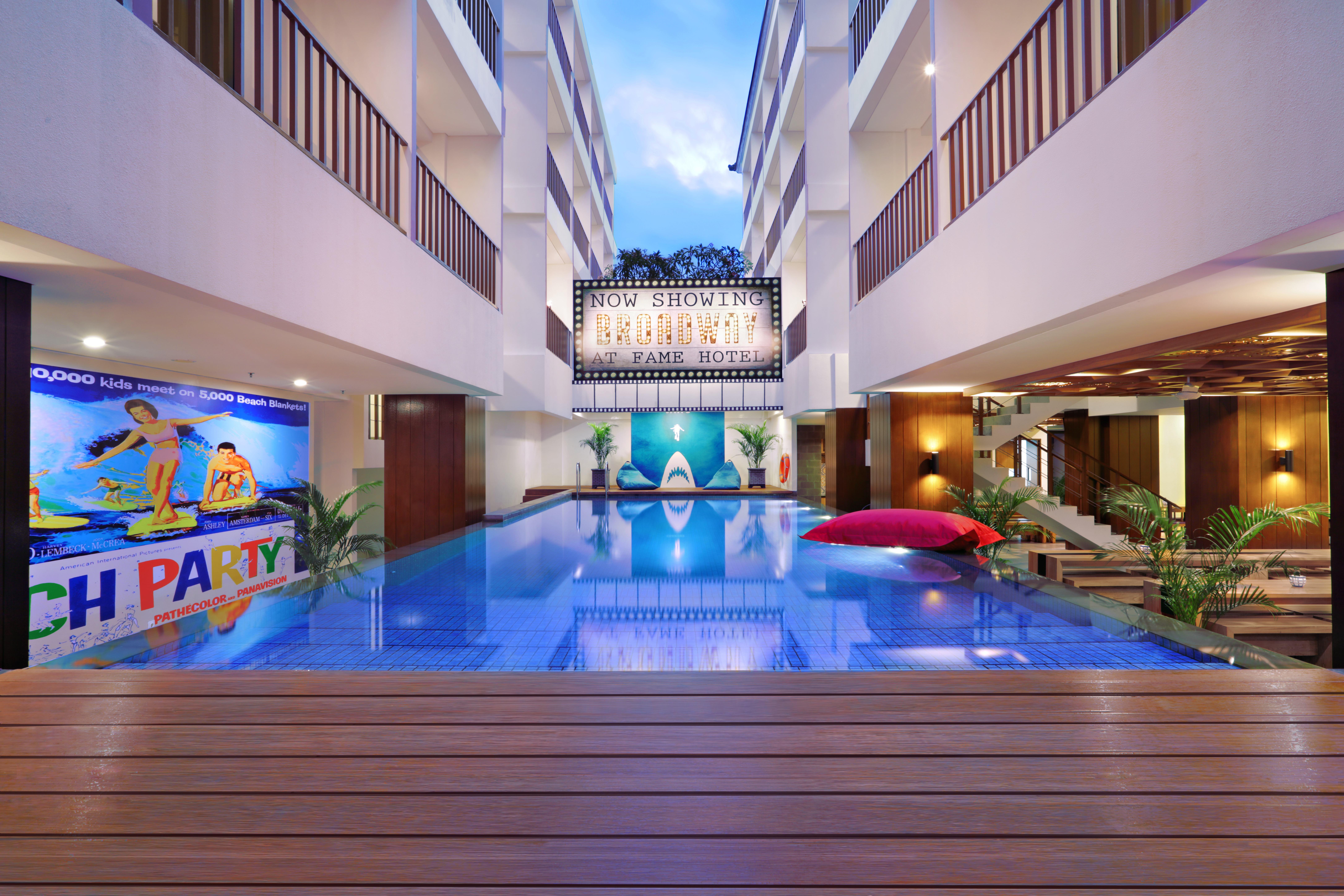 โรงแรมเฟม ซันเซ็ต โร้ด กูตา บาหลี ภายนอก รูปภาพ
